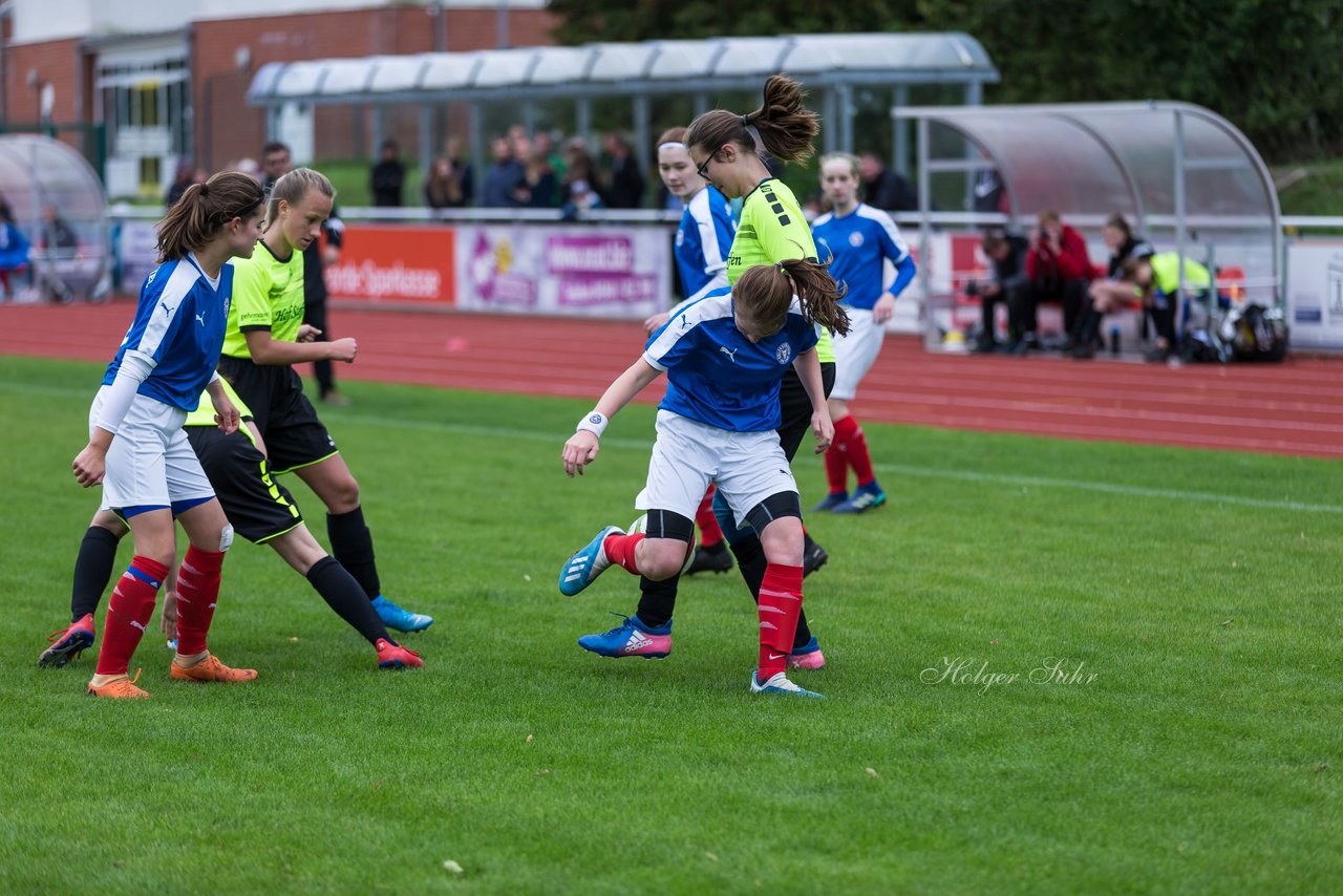 Bild 322 - B-Juniorinnen TSV Schoenberg - Holstein Kiel : Ergebnis: 0:23